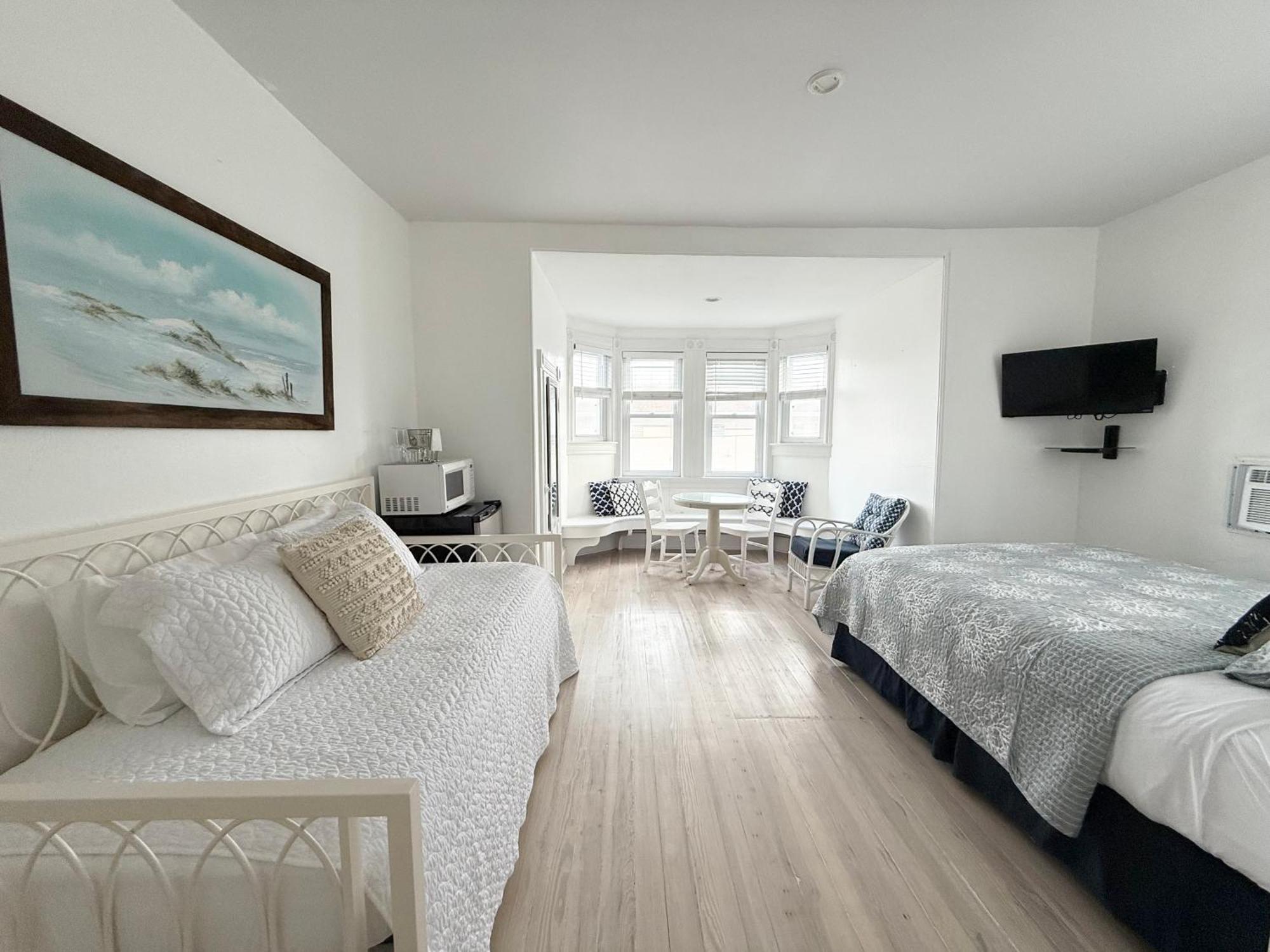 Inn Windward At The Beach Haven